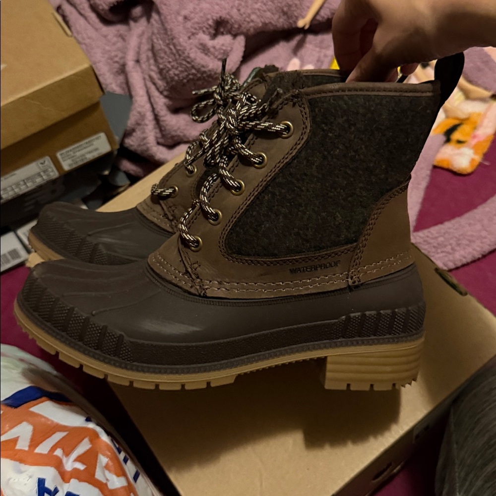 Women kamik winter boots size 8 brown